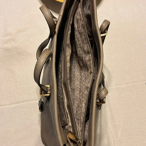 Michael Kors Tote - Picture 6 of 6